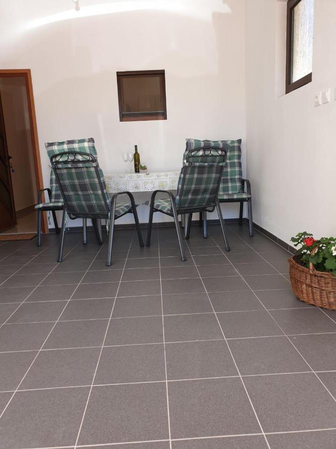 Vito Lägenhet Starigrad Paklenica Exteriör bild